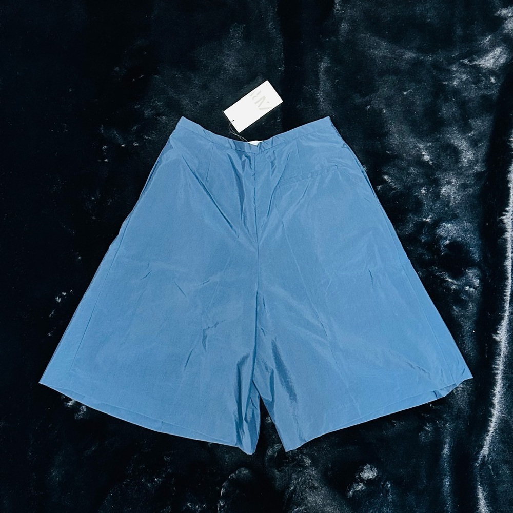 ZARA Ballon Navy Pleated Bermuda Shorts - Picture 9 of 11